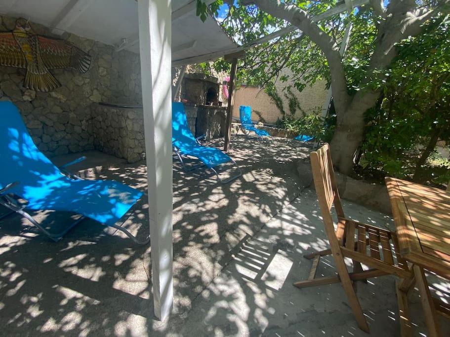 A L'Ombre Du Figuier ! Maisonnette Jardin / Parking / Proche Mer Фронтиньян Экстерьер фото